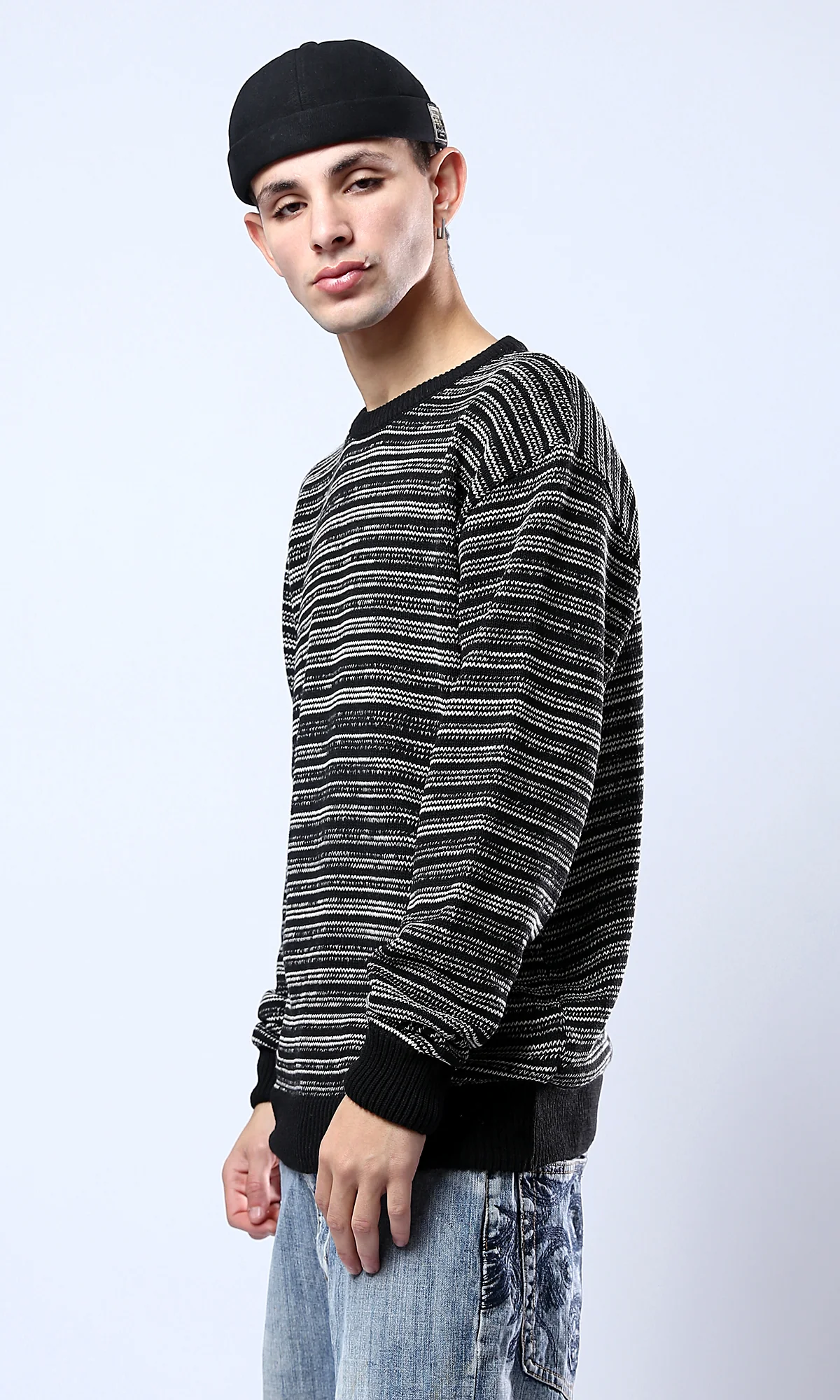 O174999 Black & White Relaxed Slip On Winter Pullover - Image 2
