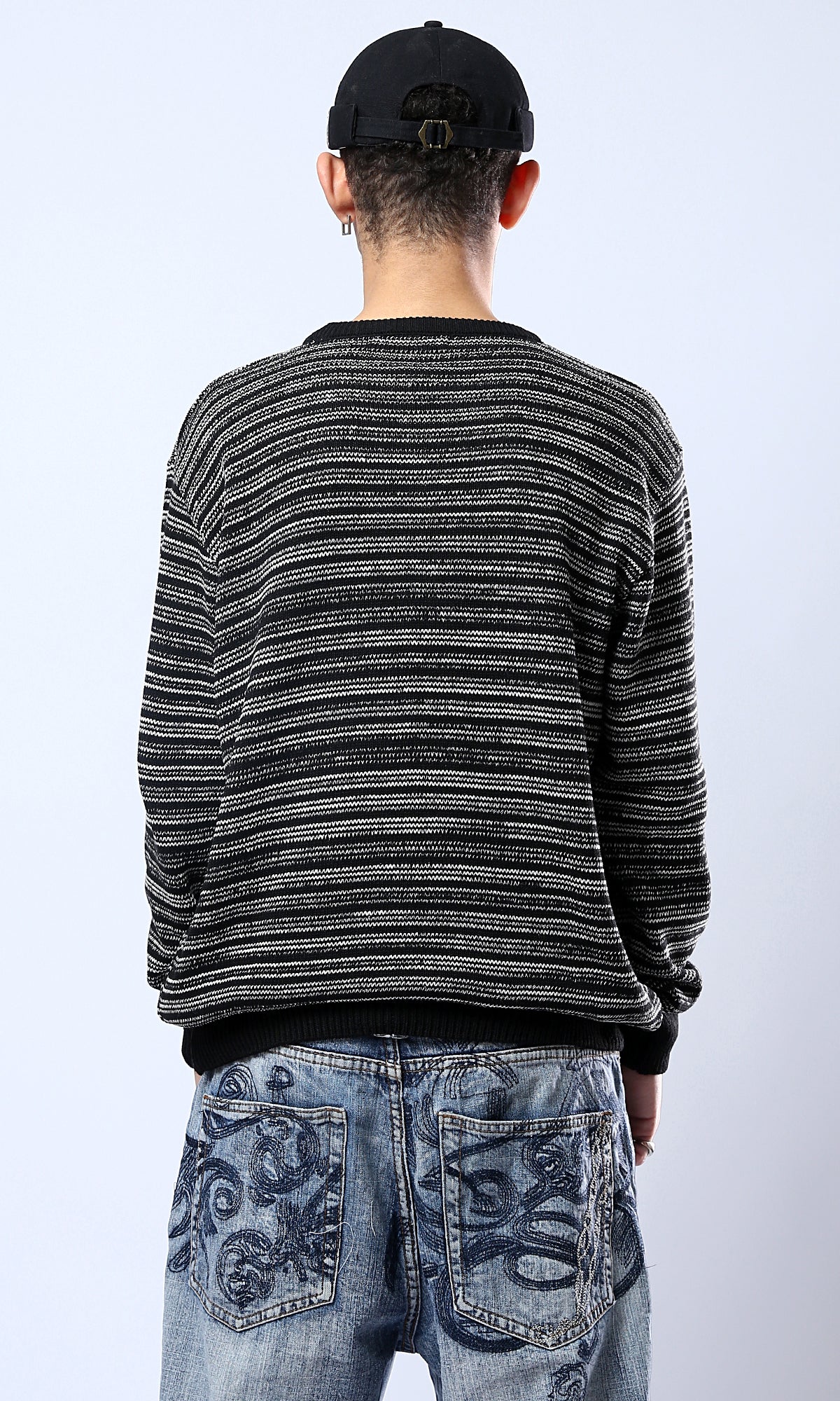 O174999 Black & White Relaxed Slip On Winter Pullover - Image 3