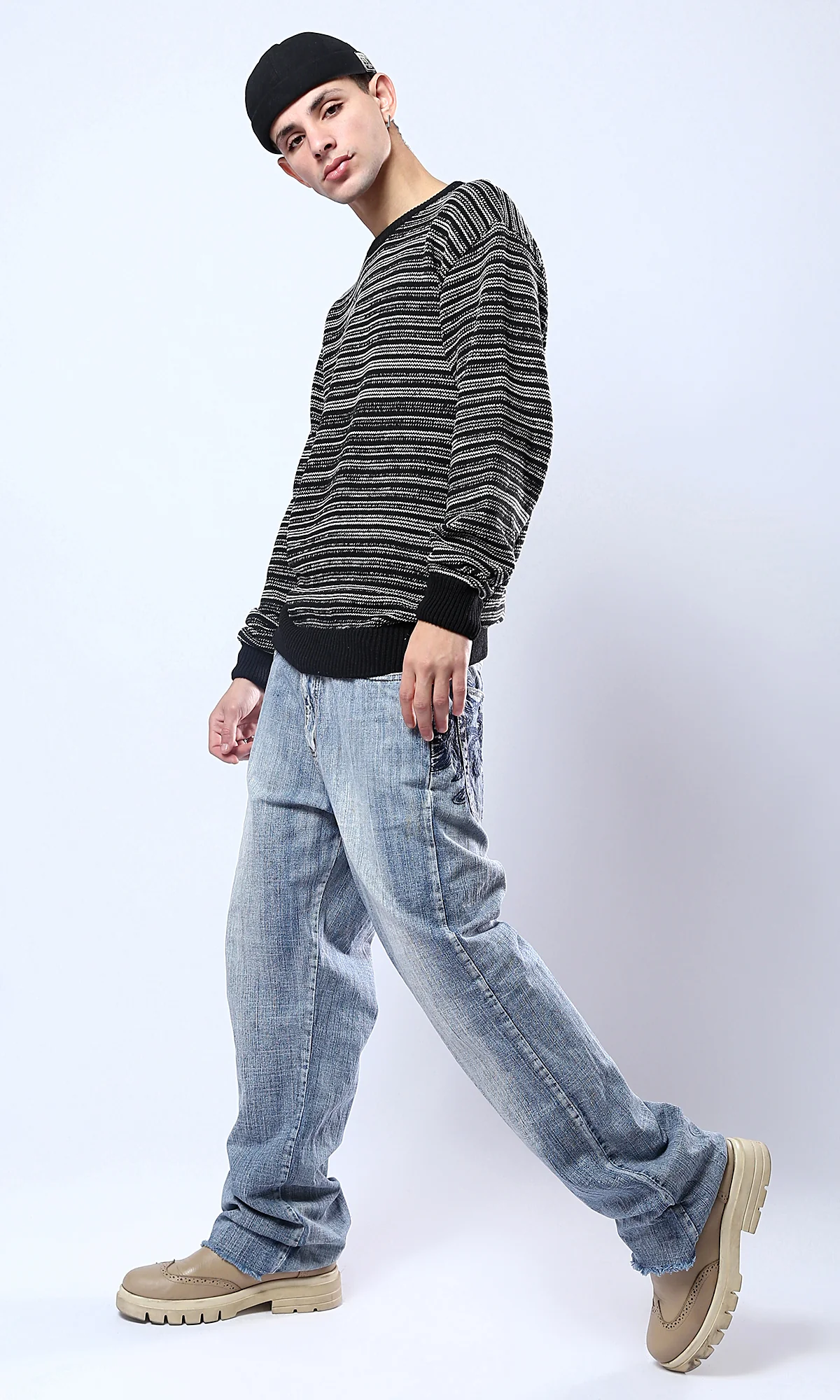 O174999 Black & White Relaxed Slip On Winter Pullover - Image 5