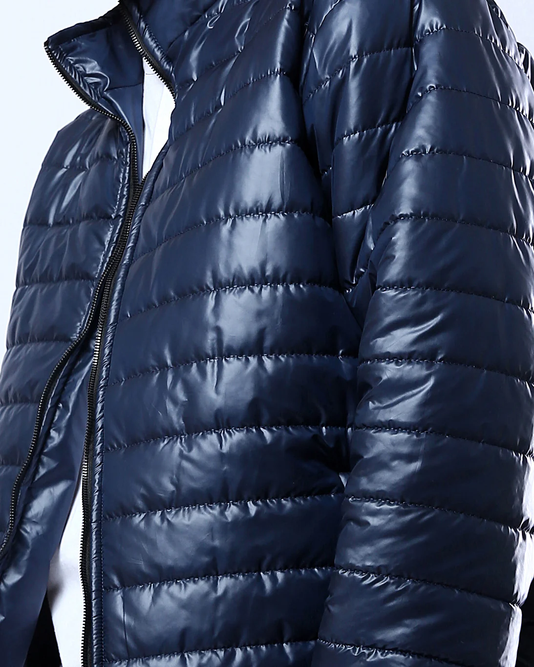 Ravin Men’s Lightweight Quilted Puffer Jacket – Navy - O178467 - Image 4