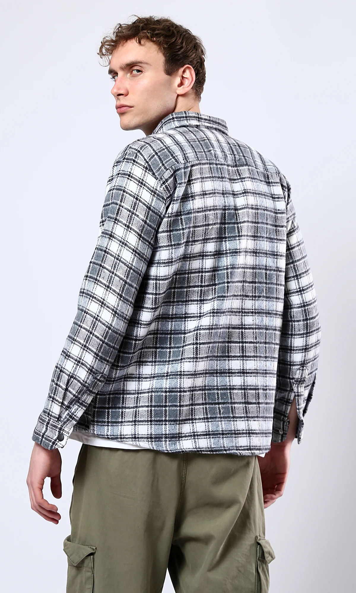 O180405-W23M051--GREY (MLS) - Image 3