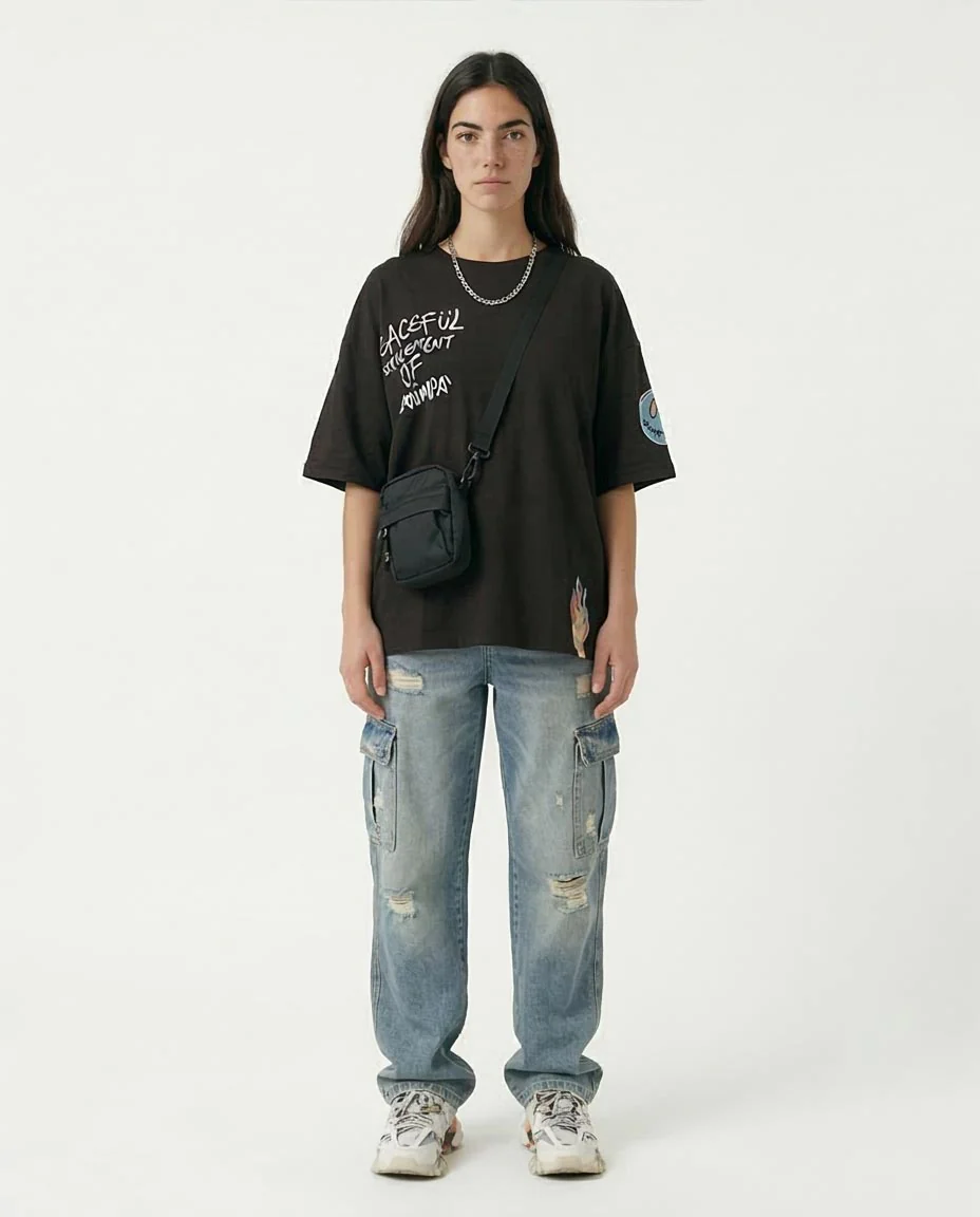 RAVIN | "Boundary Dispute" Oversized Graphic Street Teet - Black - O181671 - Image 3