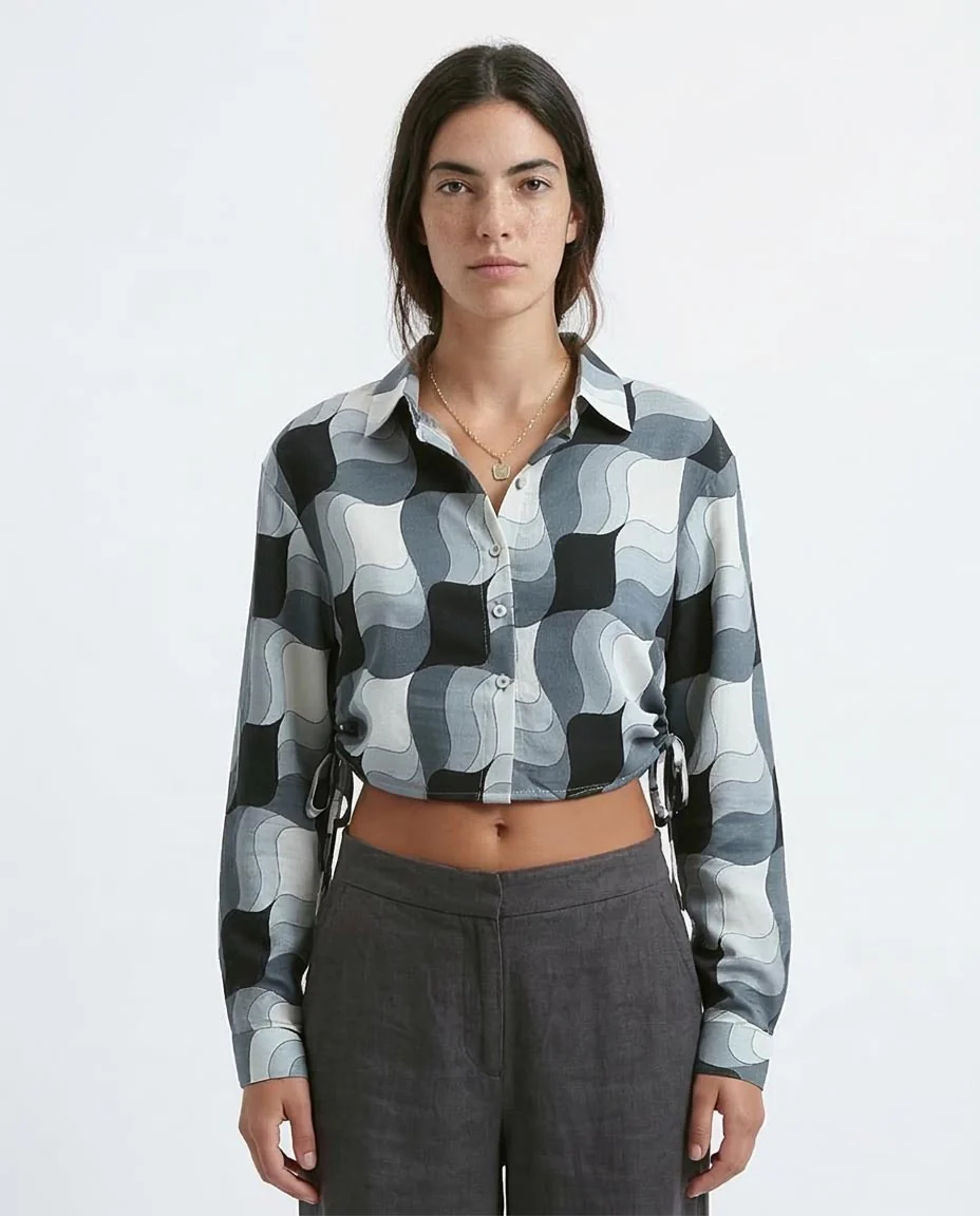 Ravin Women's Retro Wave Cropped Shirt with Cinch Detail - Black & White - O191216