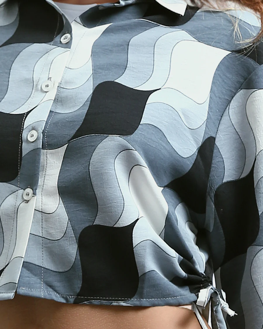 Ravin Women's Retro Wave Cropped Shirt with Cinch Detail - Black & White - O191216 - Image 4