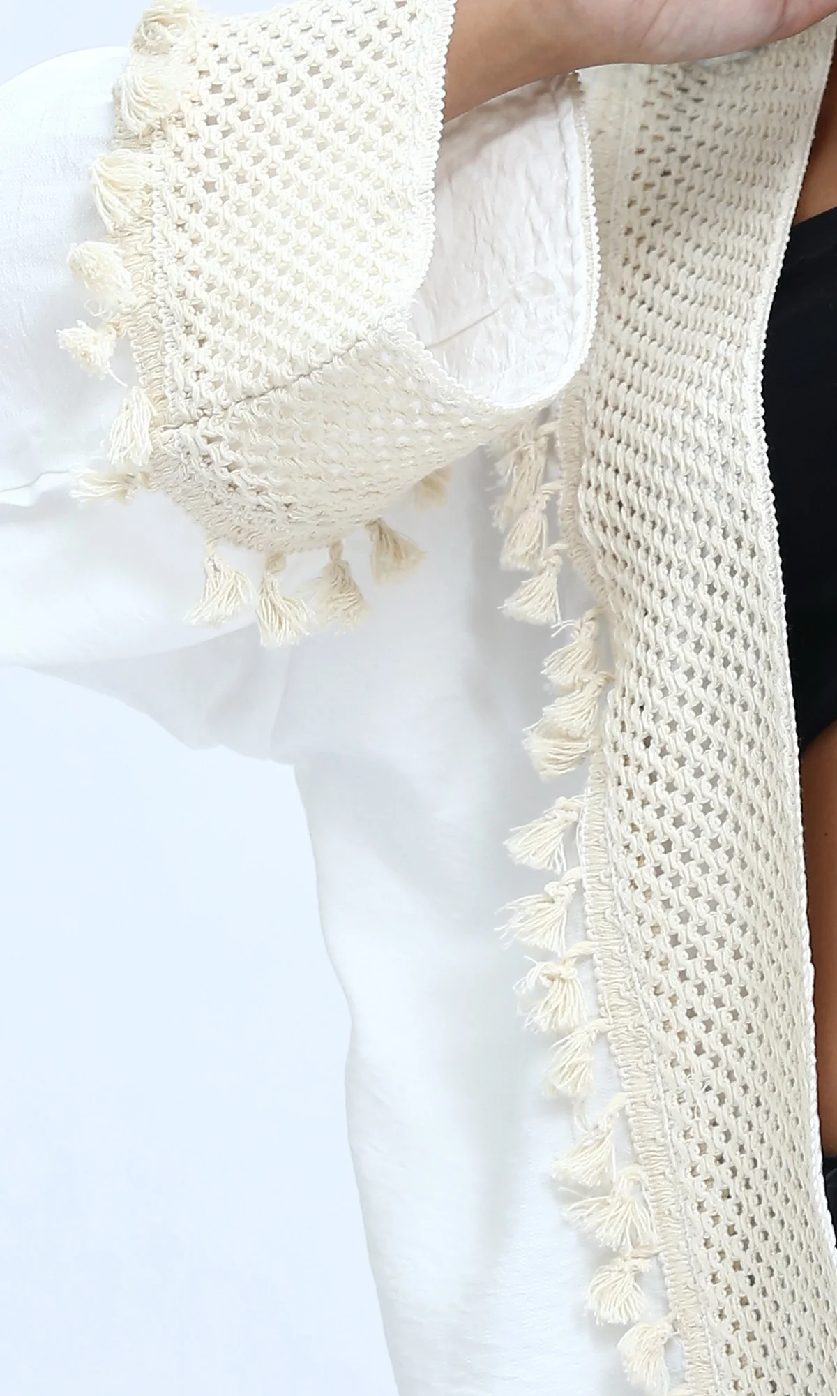 O198045 - Crochet Neckline White Summer Cardigan - Image 3