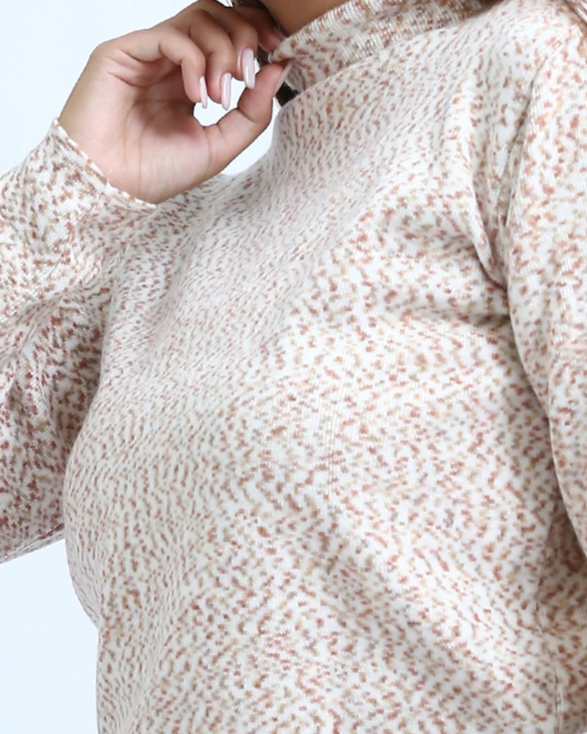 Ravin Marled Mock-Neck Cropped Knit Sweater in Beige/Tan - o199089 - Image 4