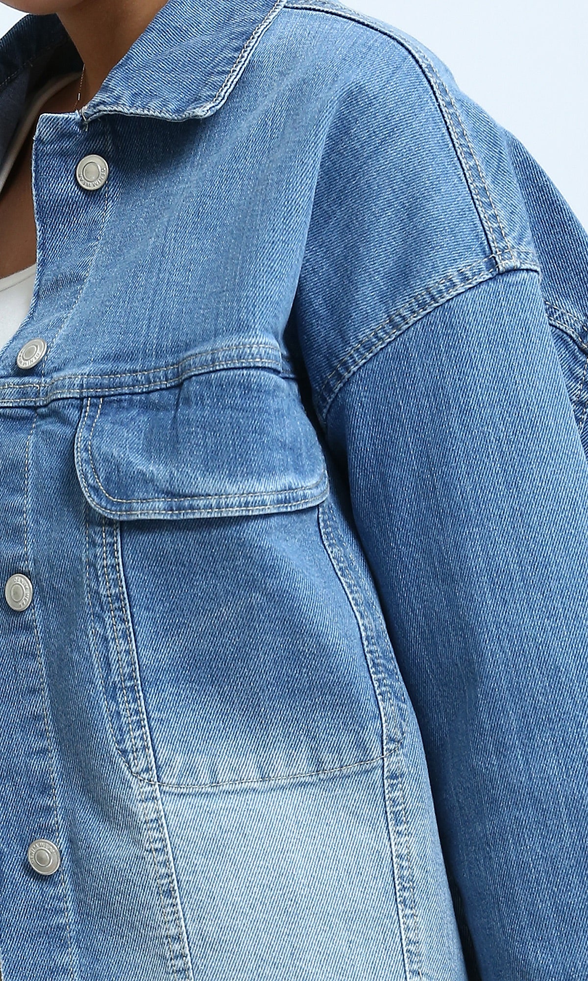 Ravin Women's Boxy Cropped Denim Jacket with Frayed Hem - Light Blue - O200520 - Image 3