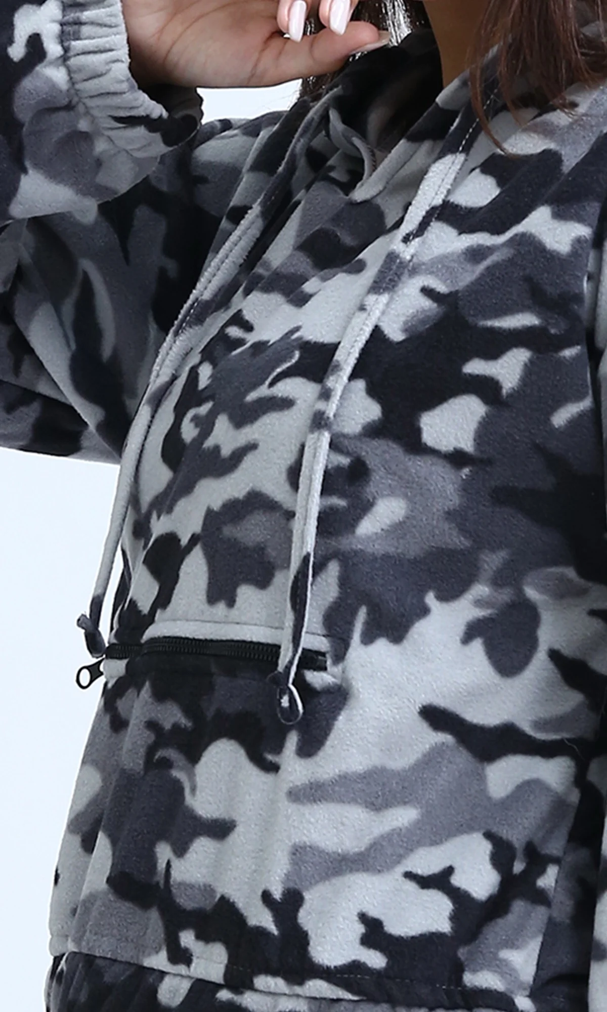 O201153 - Long Sleeves Cropped Camouflage Hoodie - Grey & White - Image 4