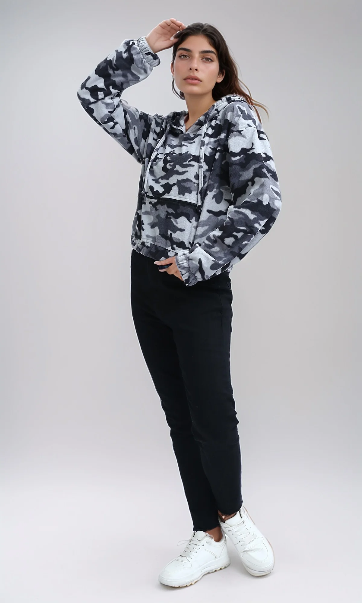 O201153 - Long Sleeves Cropped Camouflage Hoodie - Grey & White - Image 6