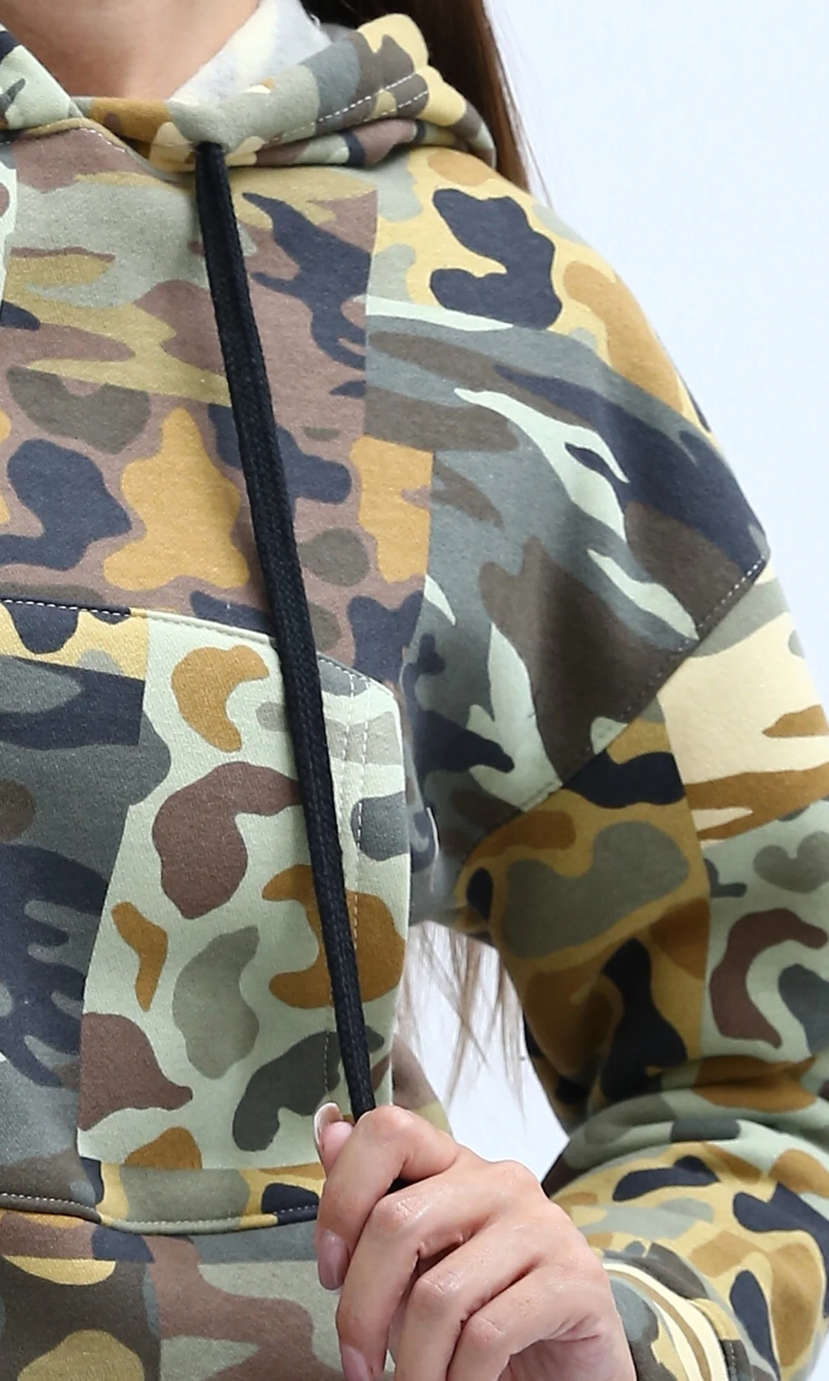 Women's Patchwork Camo Cropped Hoodie - Multi - O201269 - Image 3