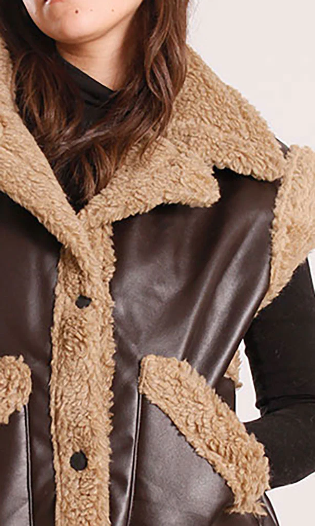 o202291-SHEARLING VEST WITH FAUX LEATHER DETAIL - BROWN - Image 5
