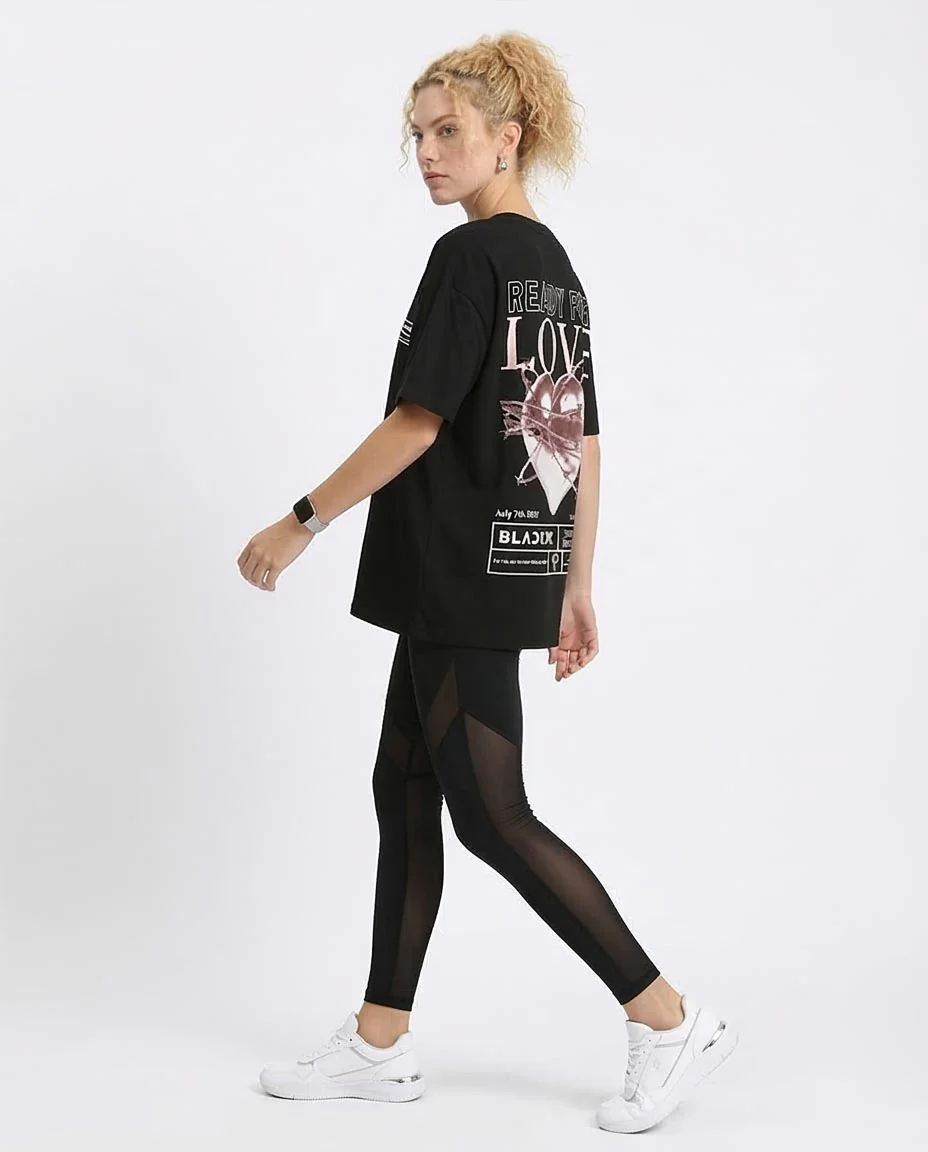 Ravin x BLACKPINK "Ready For Love" Oversized Graphic T-Shirt – Black - O204297 - Image 5