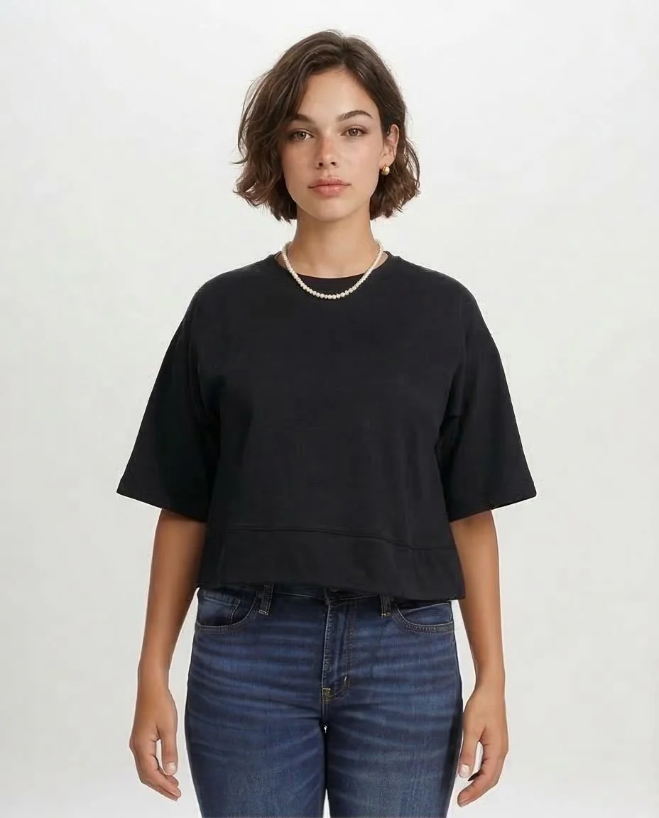 Ravin Women’s Boxy Cropped Tee with Seam Detail – Midnight Black - R204611