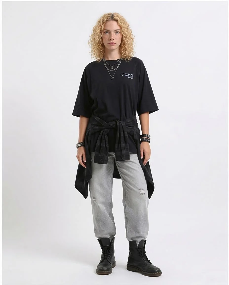 RAVIN Oversized Raglan "Future Just Made" Graphic T-Shirt – Black - R205517 - Image 3