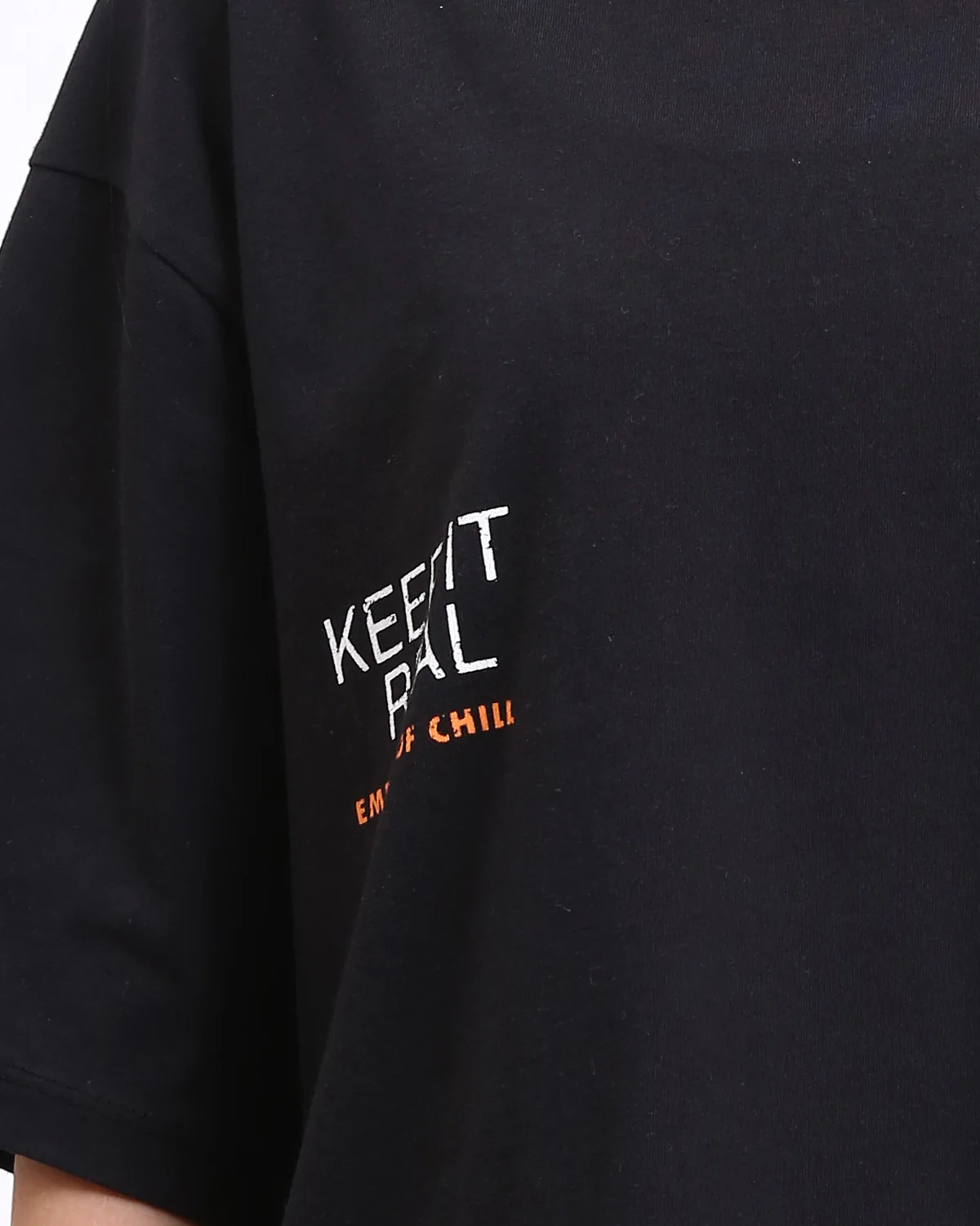 Ravin Men's Oversized "Keep It Fresh" Graphic T-Shirt - Black - R209137 - Image 4
