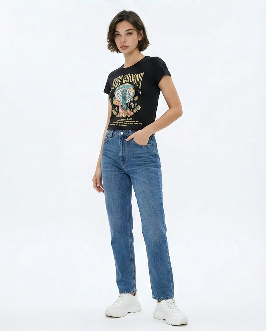 R209230 - "Stay Groovy" Printed Regular Tee - Black - Image 5