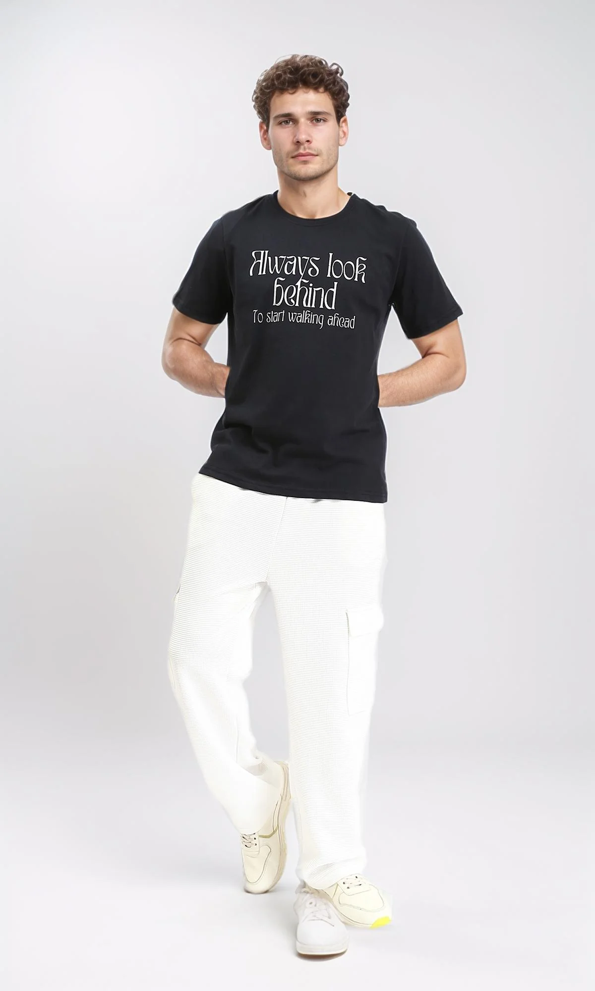 R209364 - Crew Neck Printed Cotton Tee - Black - Image 4
