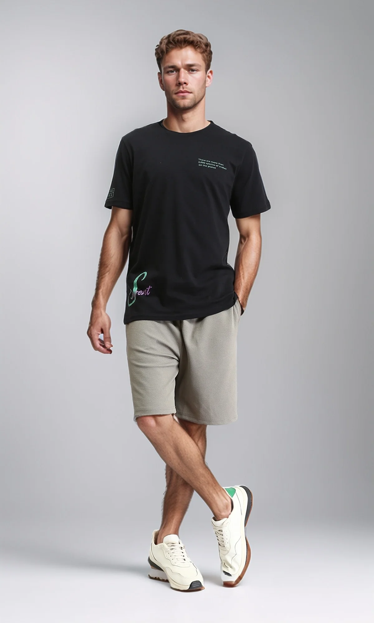 R209373 - Front & Back Printed Regular Fit Tee - Black - Image 4