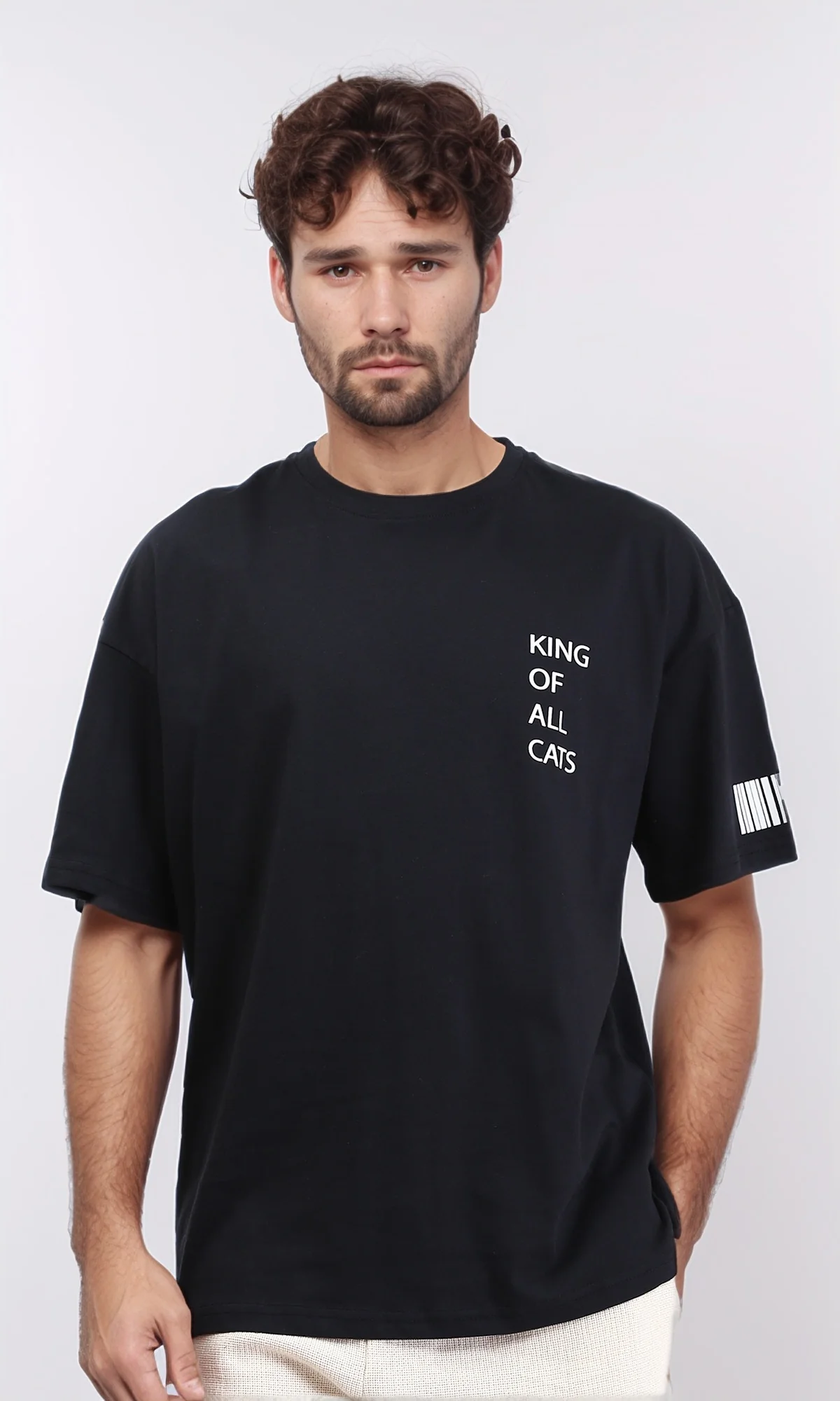 Ravin "King of All Cats" Oversized Graphic T-Shirt - R209413