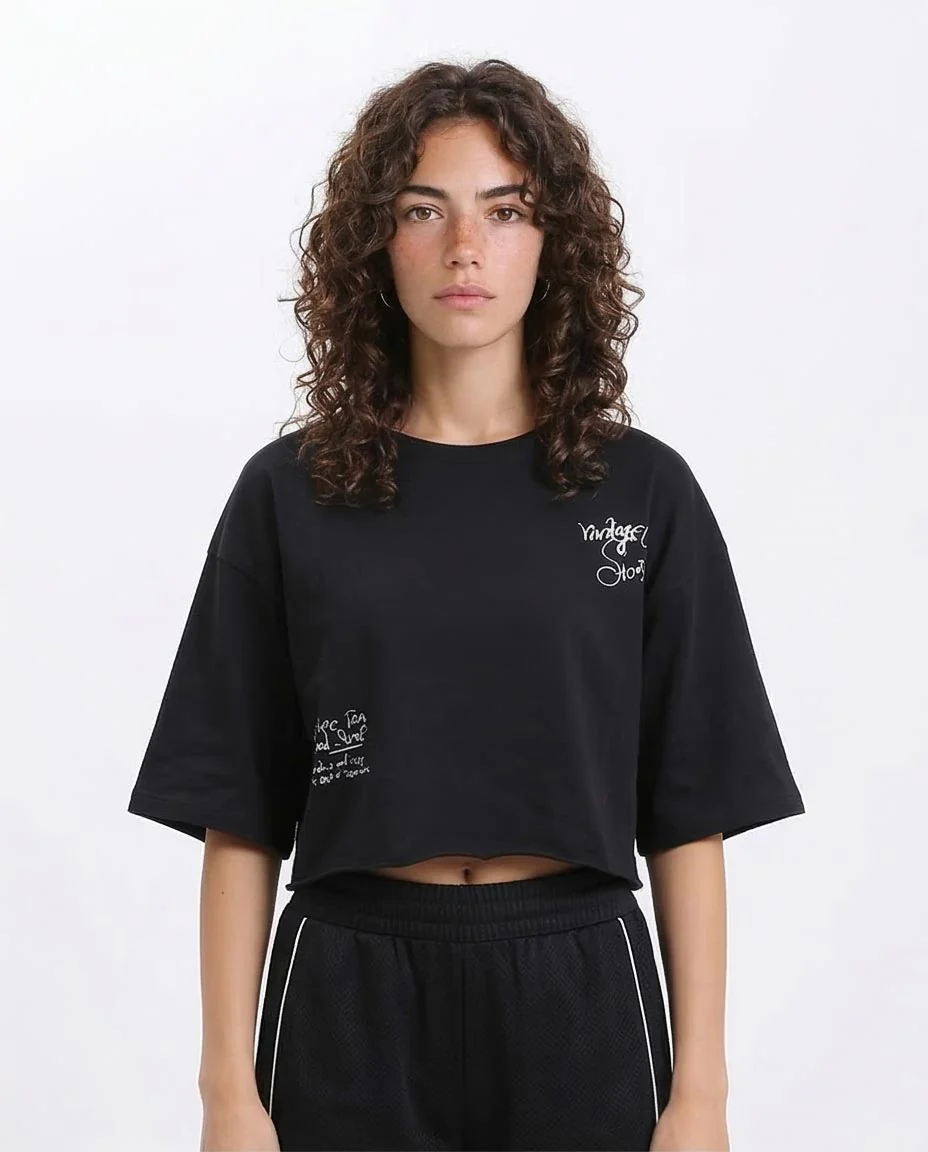 Ravin Women's Oversized Boxy Crop T-Shirt with Back Beach Graphic – Black - R209436