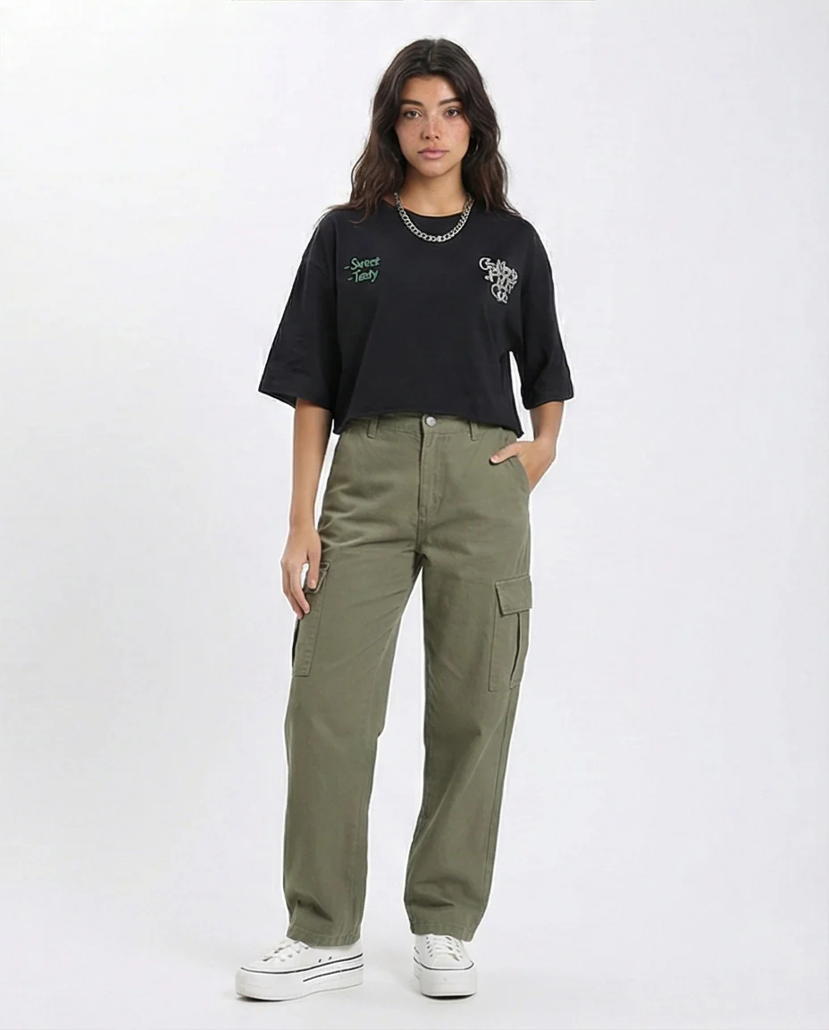R210552 - Relaxed Slip On Printed Tee - Black - Image 4