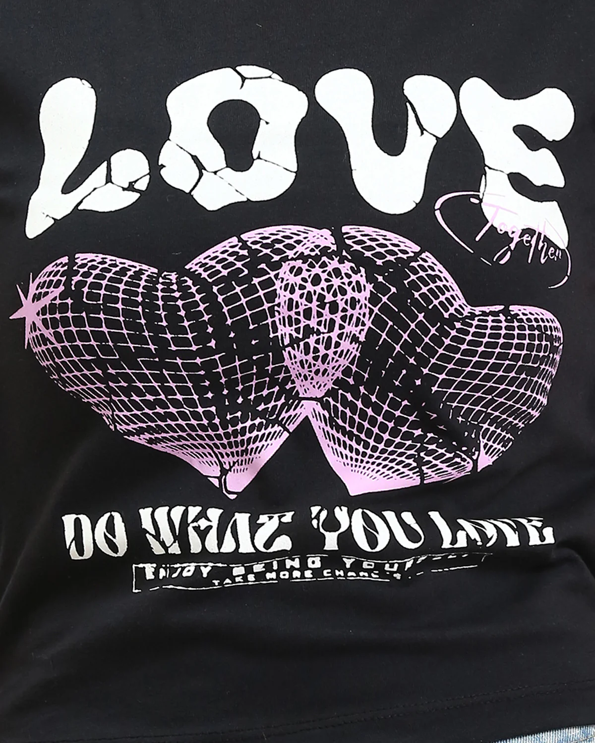 Ravin Women's "LOVE" Graphic Baby-Tee – Black Slim-Fit Cropped T-Shirt - R210554 - Image 4