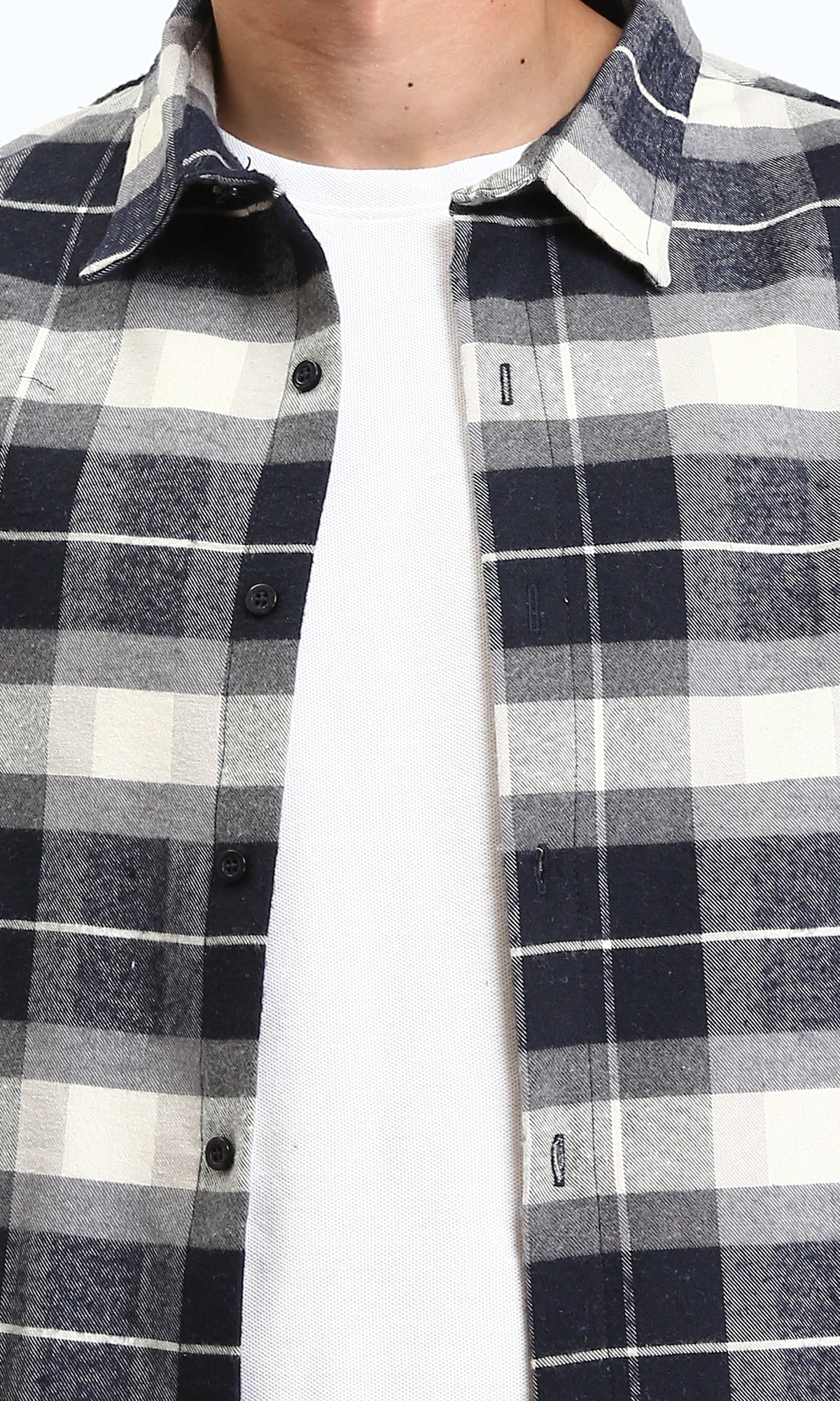 R212080 - Plaids Casual Regular Fit Shirt - Navy Blue & Off-White - Image 3