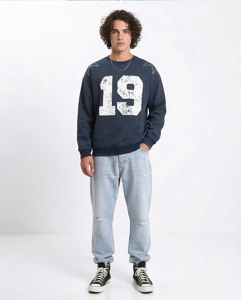RAVIN | Distressed "19" Star-Stitch Oversized Sweatshirt - Dark Navy Blue - R212200 - Image 3