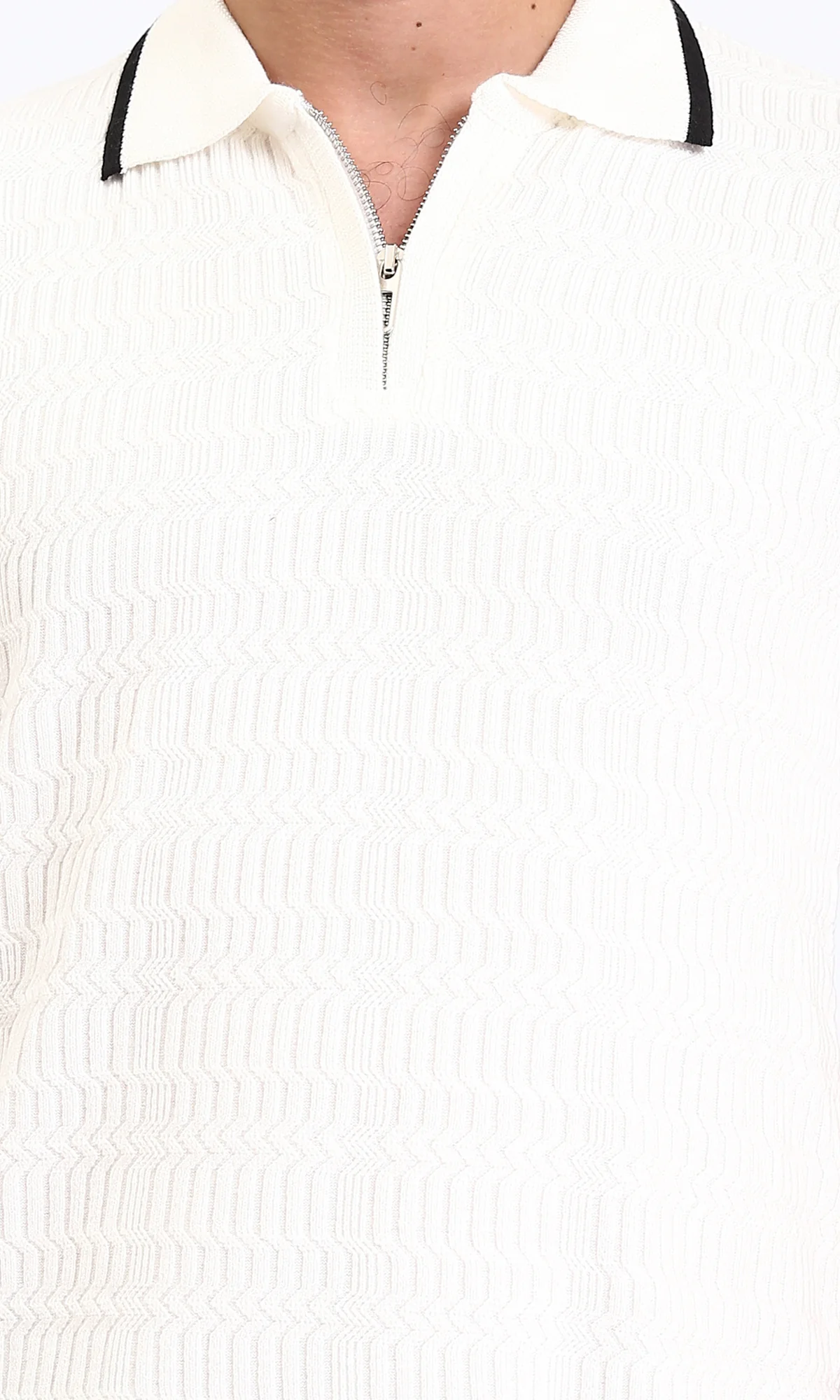 R213025 - Elbow Sleeves Zipped Polo Shirt - Off-White - Image 3