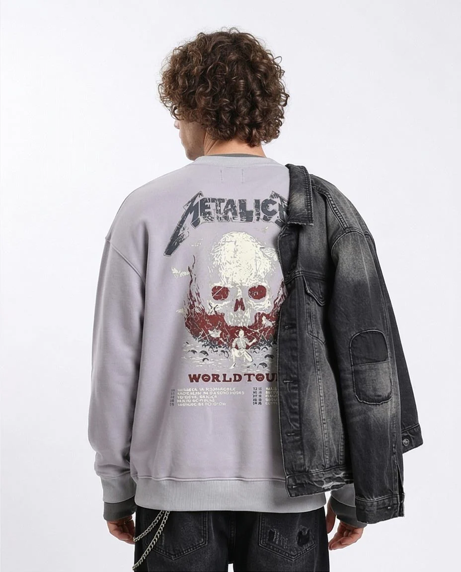 RAVIN Men’s Oversized "Metallica" World Tour Graphic Sweatshirt – Lavender Grey - R214406 - Image 2