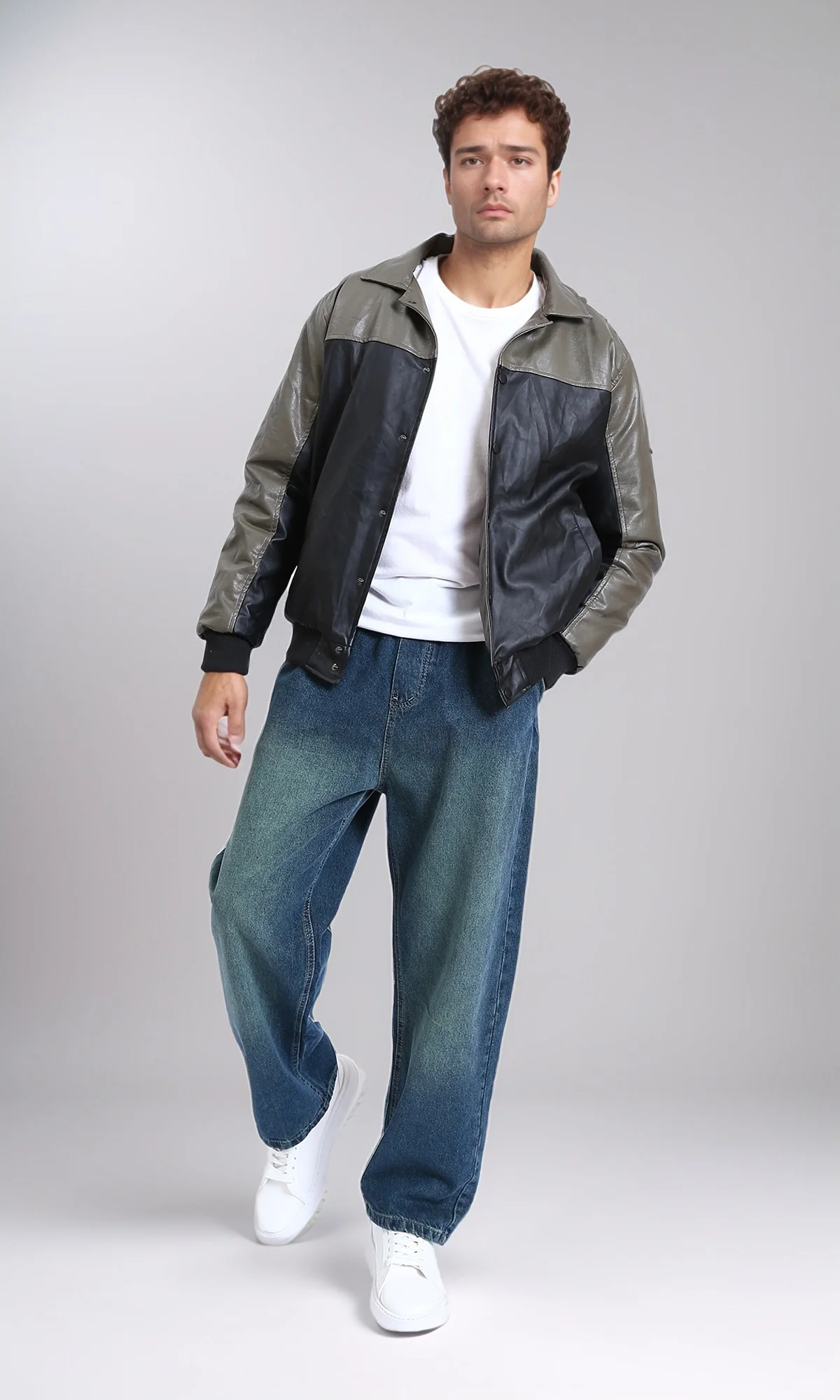 R214601 - Vintage Wash Relaxed Fit Jogger Jeans - Vintage Blue - Image 4