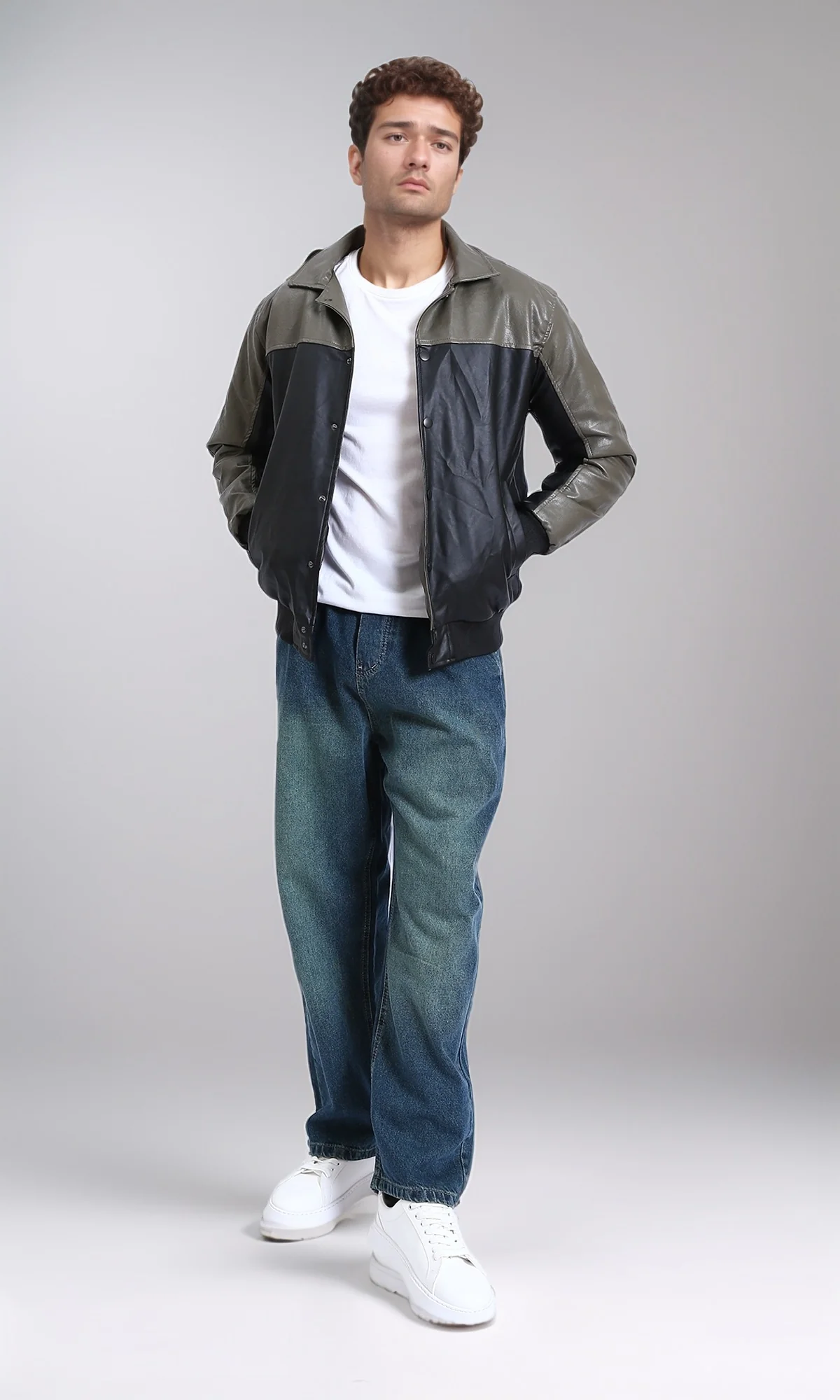 R214601 - Vintage Wash Relaxed Fit Jogger Jeans - Vintage Blue - Image 5