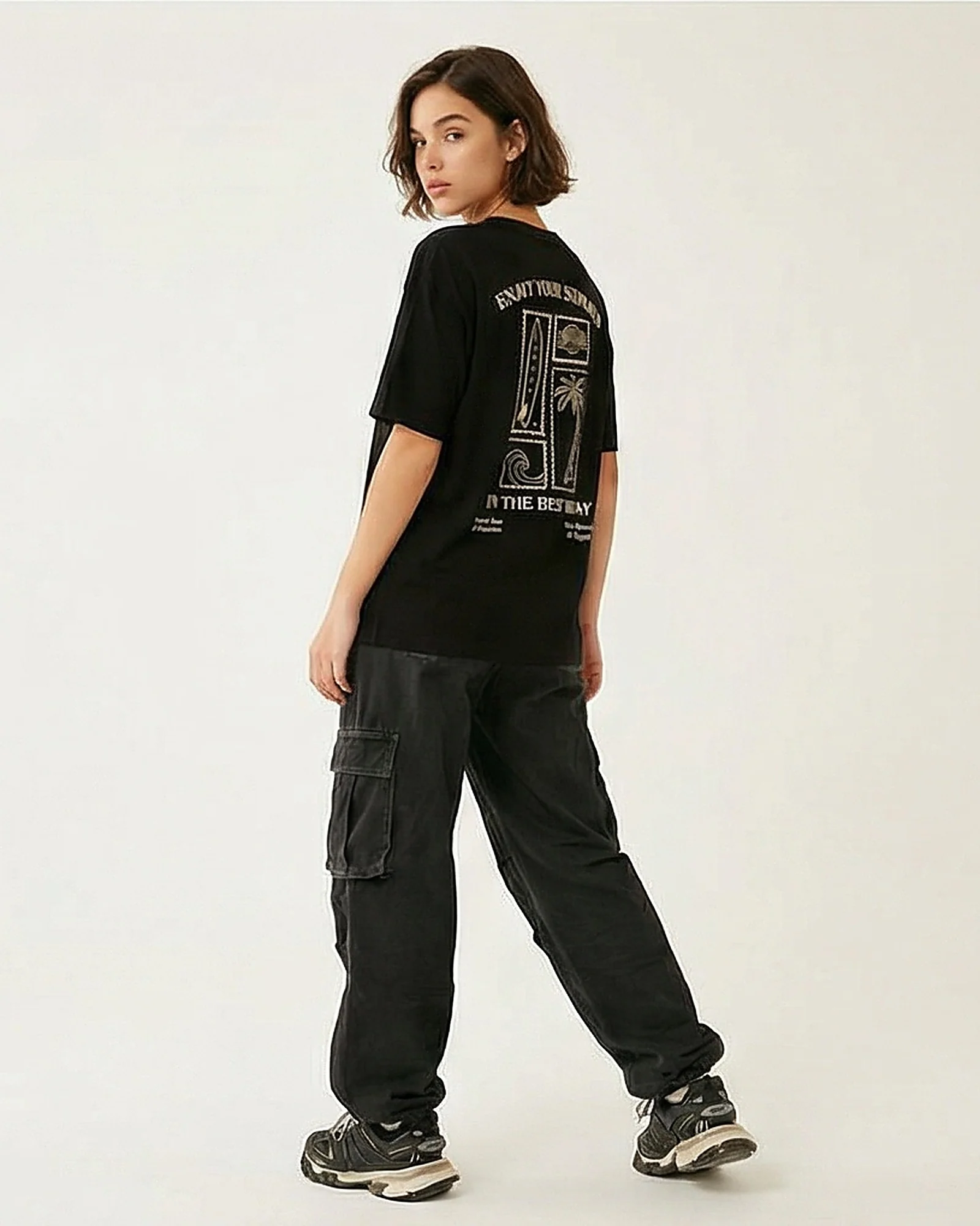R215759 - "The Beauty of Egypt" Elbow Sleeve Tee - Black - Image 4