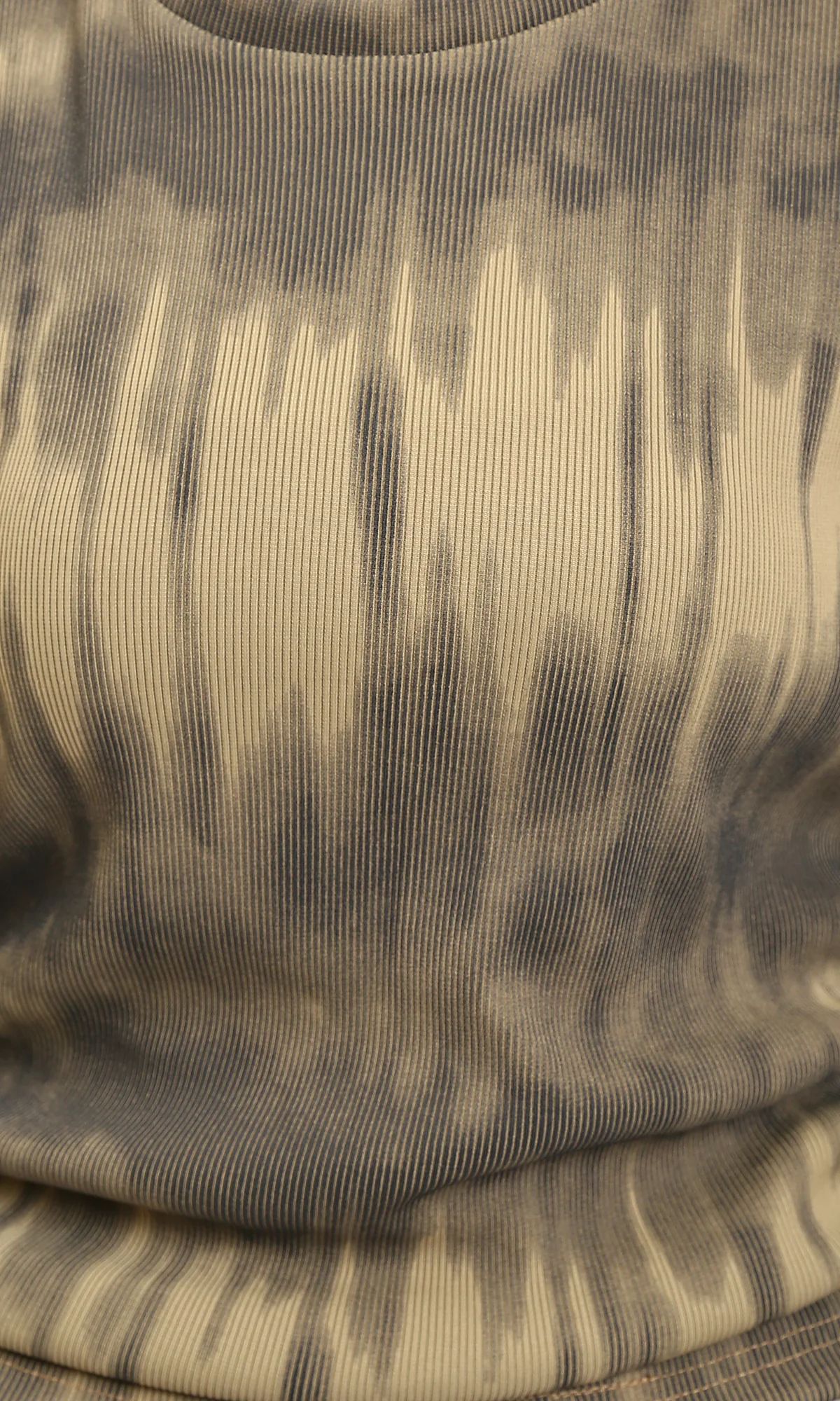 R215798 - Tie-Dye Long Sleeves Top with Drawstring - Beige & Dark Grey - Image 3