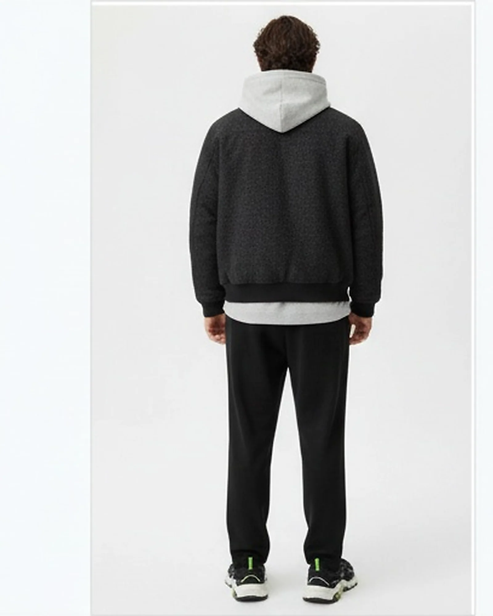 R217420-S26M010-BLACK (MTC) - Image 2